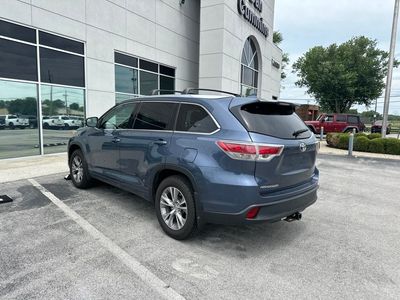 2015 Toyota Highlander — interior view