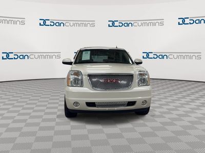 2013 GMC Yukon — rear three-quarter view