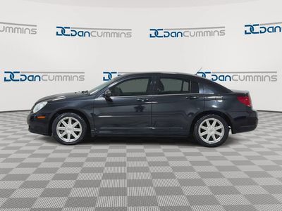 2007 Chrysler Sebring Sdn — detail view