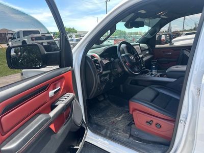 2019 RAM 1500 — detail view