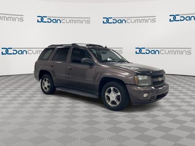 2008 Chevrolet TrailBlazer — side profile view