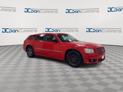 2008 Dodge Magnum — side profile view
