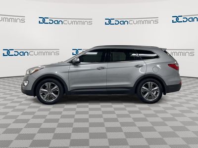 2015 Hyundai Santa Fe — detail view