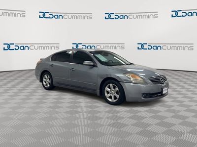 2007 Nissan Altima — side profile view