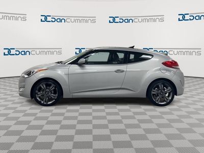 2016 Hyundai Veloster — detail view