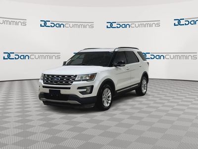 2016 Ford Explorer — detail view