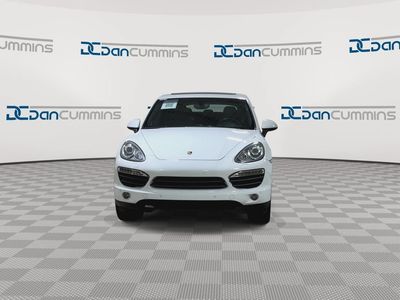 2013 Porsche Cayenne — rear three-quarter view