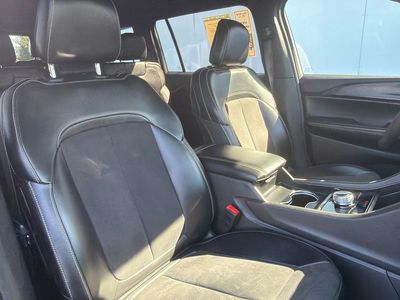 2024 Jeep Grand Cherokee L — detail view