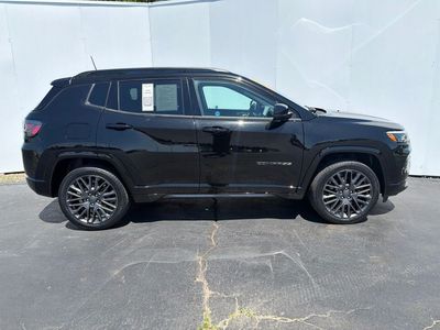 2023 Jeep Compass — side profile view