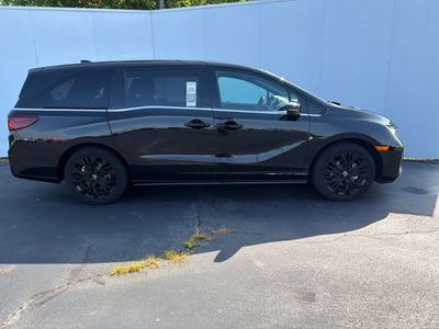 2025 Honda Odyssey — side profile view