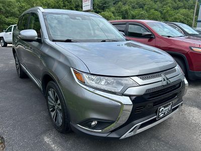 2020 Mitsubishi Outlander — rear three-quarter view