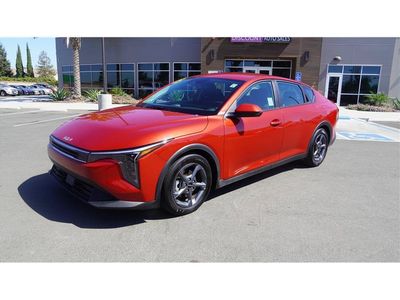 2025 Kia K4 — side profile view
