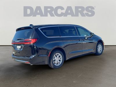 2026 Chrysler Pacifica — detail view