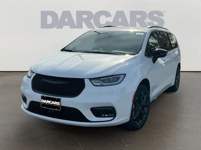 2026 Chrysler Pacifica — rear three-quarter view