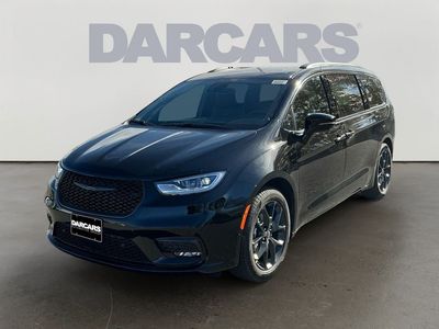 2026 Chrysler Pacifica — rear three-quarter view