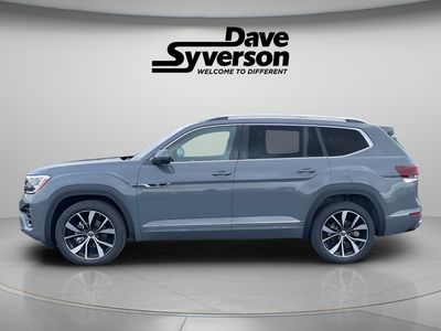 2026 Volkswagen Atlas — side profile view