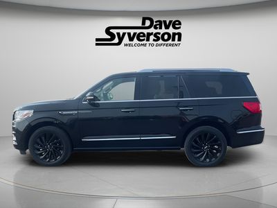 2020 Lincoln Navigator — side profile view