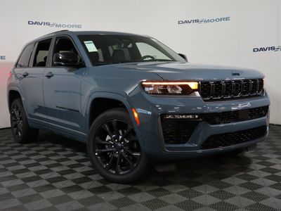 2026 Jeep Grand Cherokee — side profile view