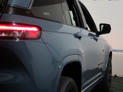 2026 Jeep Grand Cherokee — detail view