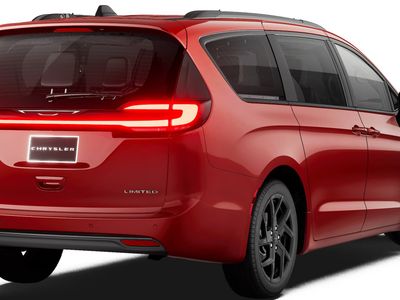 2027 Chrysler Pacifica — side profile view