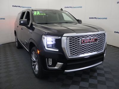 2022 GMC Yukon XL — rear three-quarter view