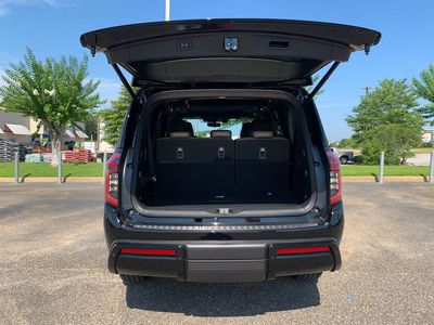 2026 Nissan Armada — detail view