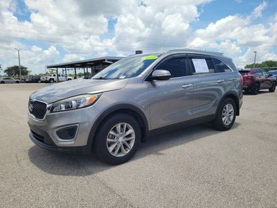 2017 Kia Sorento — side profile view