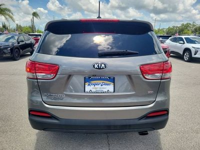 2017 Kia Sorento — rear three-quarter view