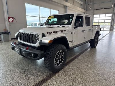 2026 Jeep Gladiator — rear three-quarter view