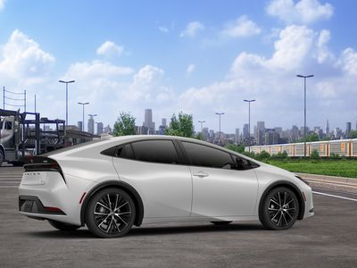 2026 Toyota Prius - Photo 13