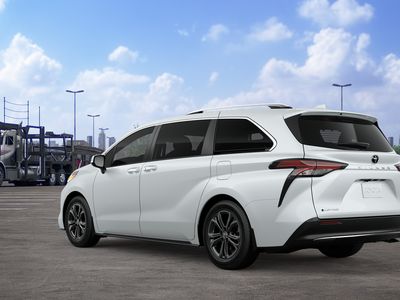 2026 Toyota Sienna - Photo 8