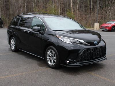 2022 Toyota Sienna — rear three-quarter view