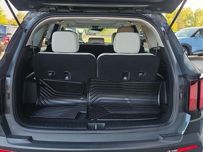 2023 Kia Sorento — detail view