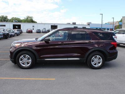 2022 Ford Explorer — detail view