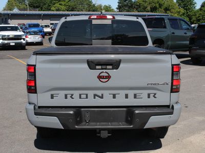 2023 Nissan Frontier — detail view
