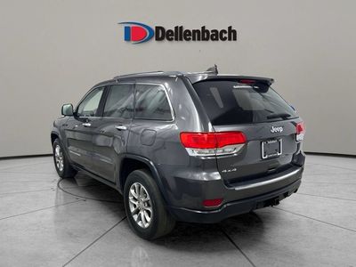 2015 Jeep Grand Cherokee — rear three-quarter view