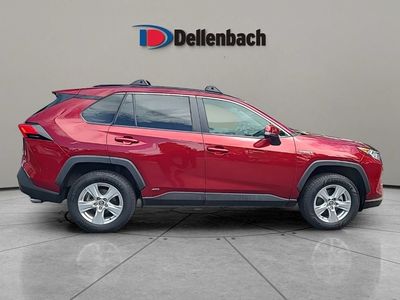 2020 Toyota RAV4 — detail view