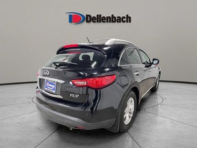 2013 INFINITI FX37 — detail view