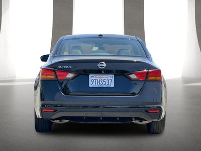 2025 Nissan Altima — detail view