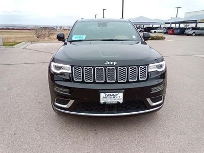 2021 Jeep Grand Cherokee — side profile view