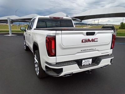 2025 GMC Sierra 1500 — detail view