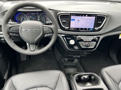 2026 Chrysler Pacifica — side profile view