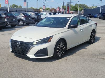 2025 Nissan Altima — side profile view