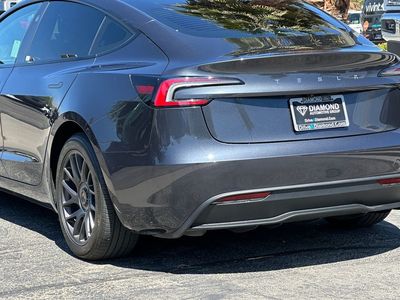 2025 Tesla Model 3 — detail view