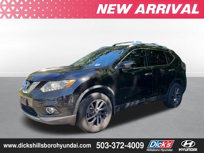 2016 Nissan Rogue — interior view
