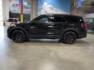 2023 Ford Explorer — side profile view