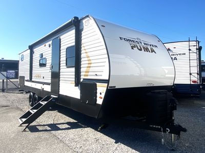 2026 Palomino PUMA 305BHCE-1 — front three-quarter view