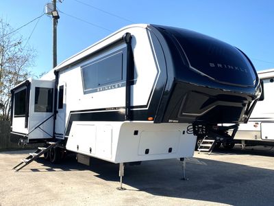 2026 Brinkley Model Z 3200 — front three-quarter view