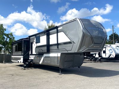 2026 Keystone RV Montana 3900RK — front three-quarter view