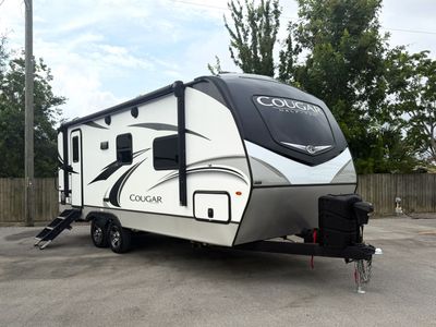 2022 Keystone RV Cougar 22RB — front three-quarter view